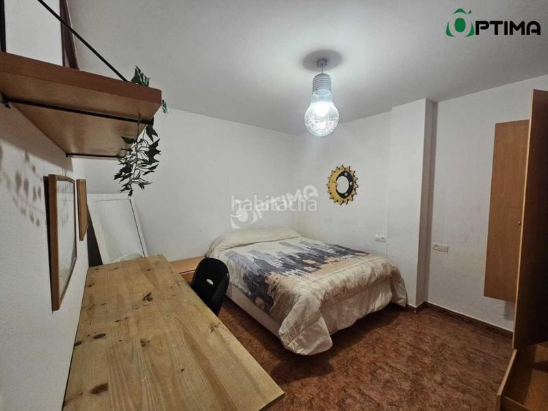 Foto e0135e6e-b3ac-42bf-ba20-1c6aa348fff5. Location appartement dans Ensanche - Sar Santiago de Compostela