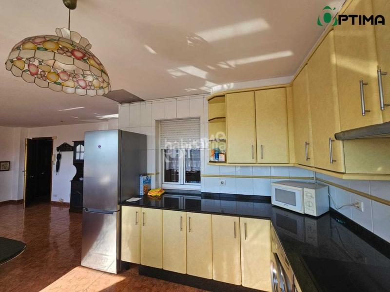 Foto 87b667df-4bb8-43e8-ab48-648474cd9336. Rent flat in Ensanche - Sar Santiago de Compostela