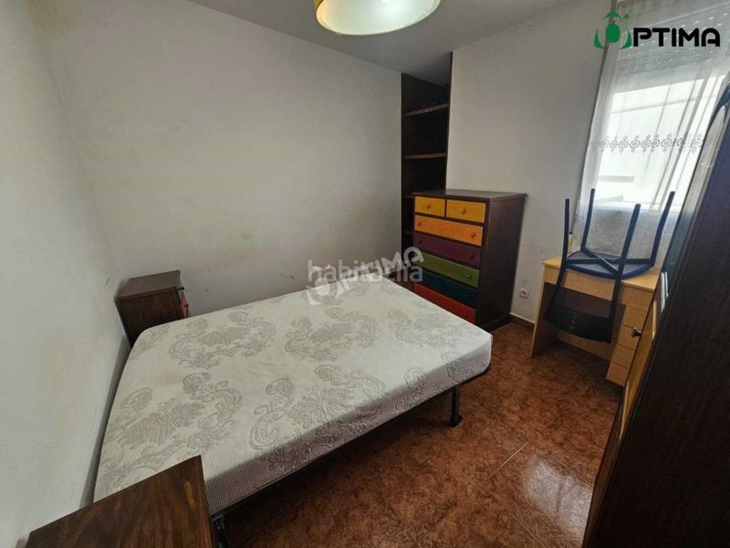 Foto 935f2fb1-e207-4b24-a76b-903099cfa363. Rent flat in Ensanche - Sar Santiago de Compostela