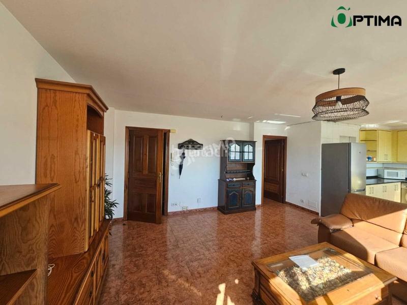 Foto b38c999b-5d01-4cca-90bf-28800fd02210. Rent flat in Ensanche - Sar Santiago de Compostela