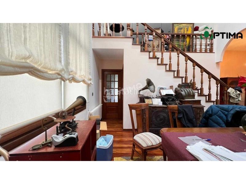 Foto 7a232fb4-4fdd-4557-8201-5298f7fc392f. Chalet mit parking in Boqueixón