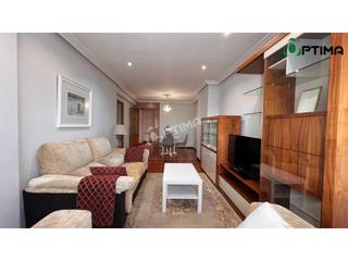 Rent Flat in Ensanche - Sar. Piso muy cuidado en alquiler en ayuntamiento de santiago de comp