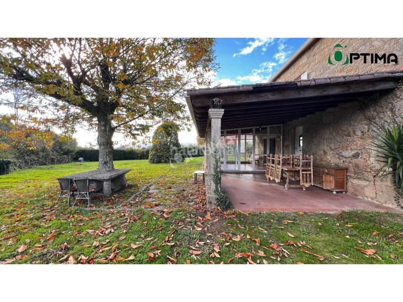 Foto 0a630150-080e-4cd3-b857-a4e70878c4de. Chalet se vende encantador chalet independiente en lugar outeiro, Bugallido a solo 10 minutos de santiago en Ames