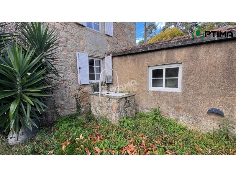 Foto 5458dbe6-f3c3-4751-8570-6a4b5f6528eb. Chalet se vende encantador chalet independiente en lugar outeiro, Bugallido a solo 10 minutos de santiago en Ames