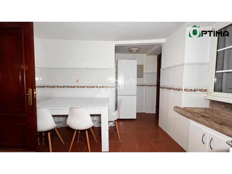 Foto 974c37b9-c041-4db6-bc8e-bb83c5f04c4c. Chalet se vende encantador chalet independiente en lugar outeiro, Bugallido a solo 10 minutos de santiago en Ames