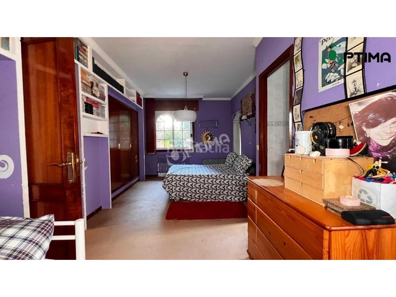 Foto 9de15229-f496-49b8-9169-a13f533a18d2. Chalet mit parking in Vedra