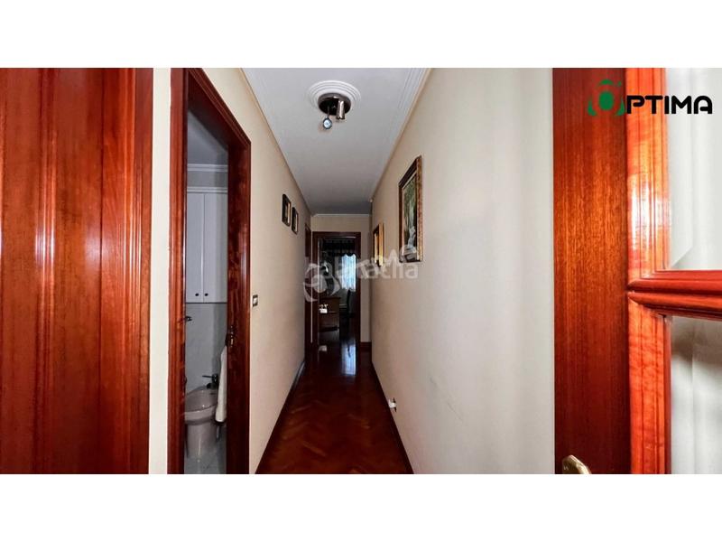 Foto 6089e5d8-061d-4f29-ba9f-4281152651dd. Appartement avec parking dans Agra del Orzán - Ventorrillo Coruña (A)