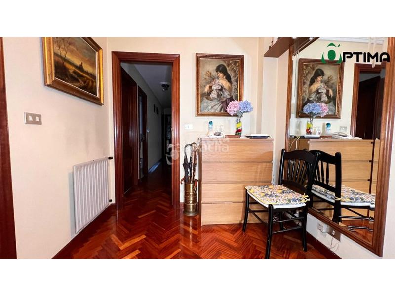 Foto c01cc436-4e1b-4707-9f03-947492563143. Appartement avec parking dans Agra del Orzán - Ventorrillo Coruña (A)