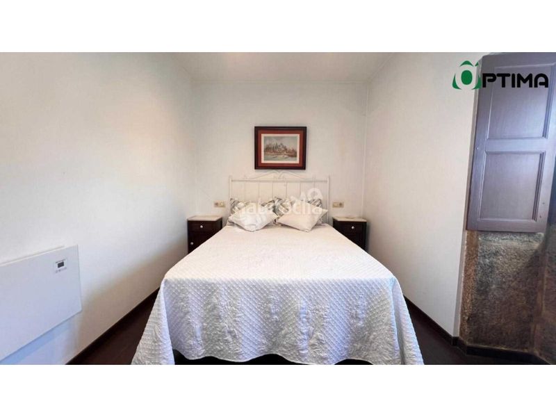 Foto 52281926-3818-4afd-a12c-a472c8f89b4b. Casa amb aparcament a Silleda