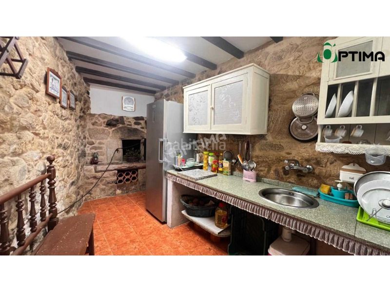 Foto 524c6bf7-cd4c-46d4-a655-65c46184aaae. Casa amb aparcament a Silleda