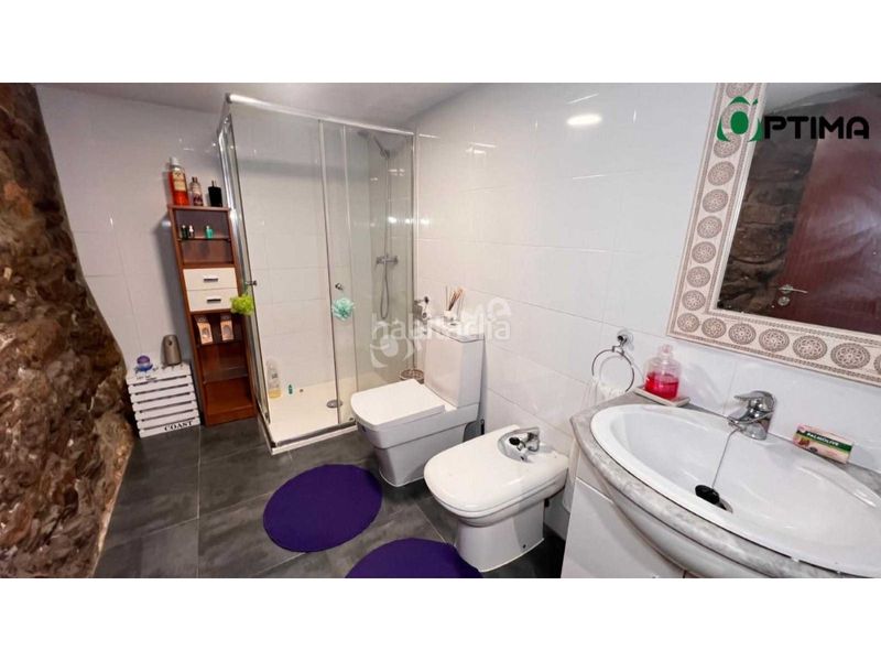 Foto a4916b5b-1d21-453e-aba0-d169c67fa4fe. Casa amb aparcament a Silleda