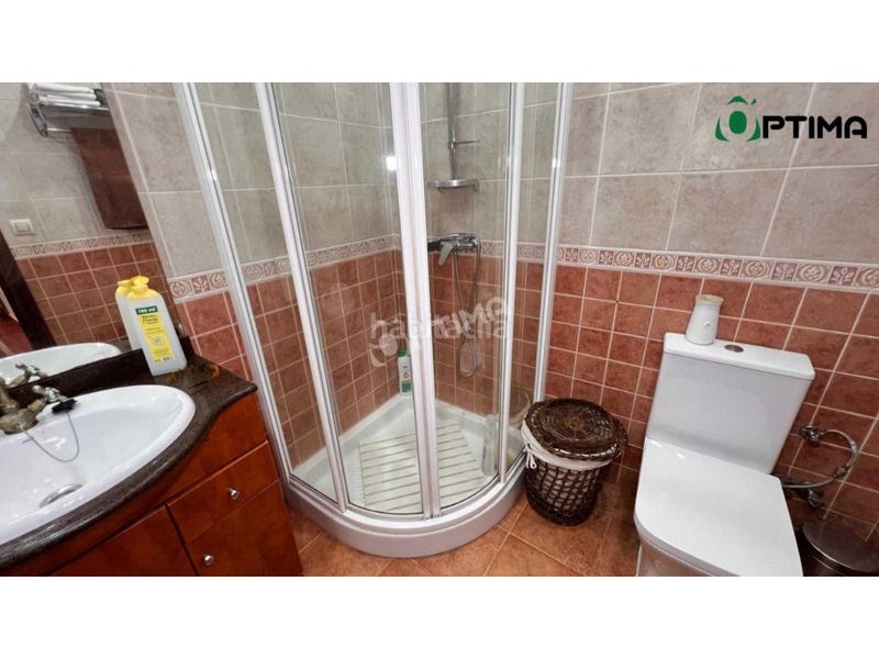 Foto c2dbd180-74d5-489a-8577-5d3fc5486a85. Casa amb aparcament a Silleda