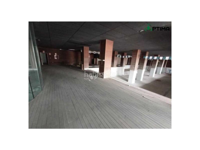 Foto 5753b73a-6e31-422e-adbe-7062d1c320a6. Local comercial a Catarroja