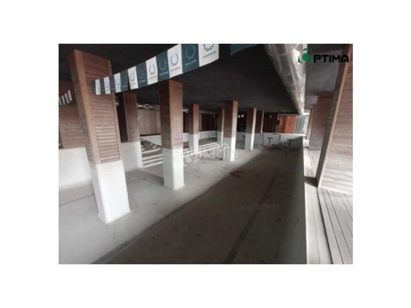 Foto 73648b91-1339-4188-a9c7-fb4c145121fe. Local comercial a Catarroja