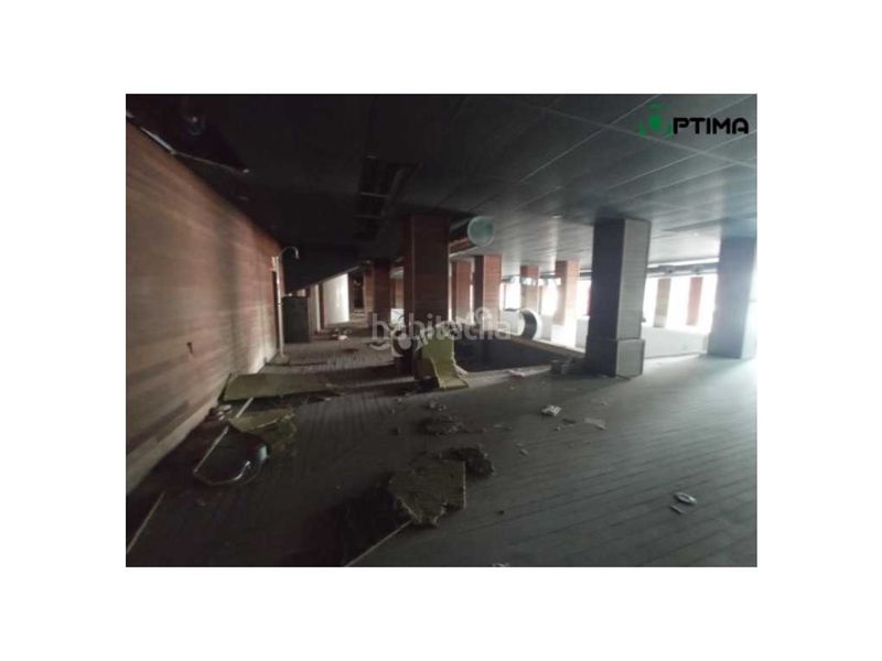 Foto bb79b893-0011-4304-857c-d159d55783b1. Local comercial a Catarroja