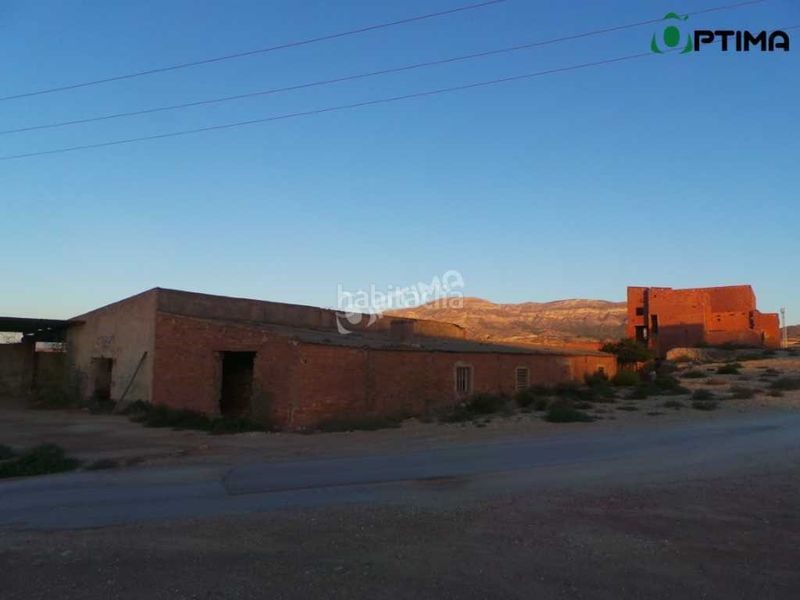 Foto db4ce8d5-3a11-440c-a046-599a14071c5e. Nau industrial a Agost
