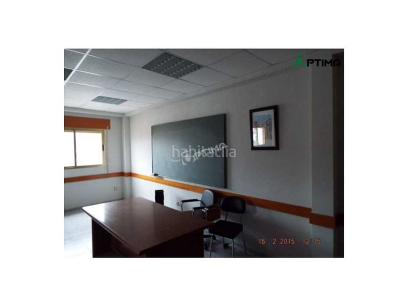 Foto 06cb855f-8a2e-42a4-820f-3f4c452d647a. Local comercial a Parrillas