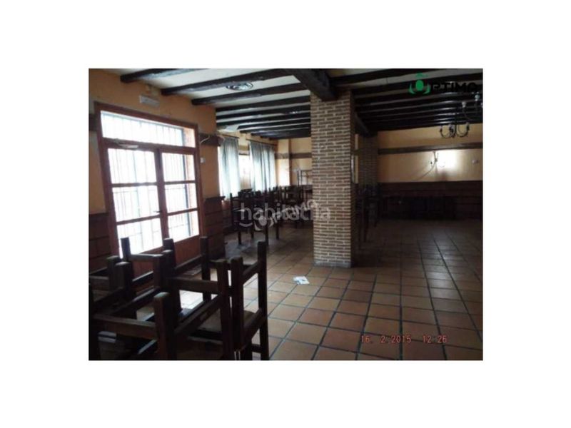 Foto 119ab926-7ec5-4b37-a27d-0d3c8d382187. Local comercial a Parrillas