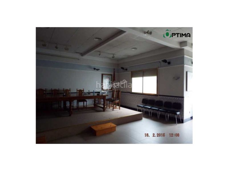 Foto 58de8875-eb05-4ae8-83b3-5cb6dc1a3e7c. Local comercial a Parrillas