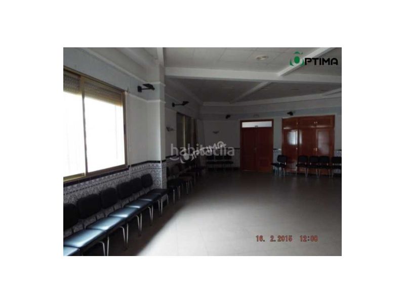Foto 9567b8b1-e610-44ae-9427-0a2573af6102. Local comercial a Parrillas