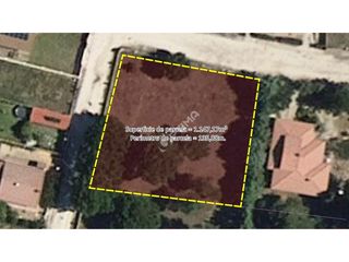 Terreno residencial en Coca. Solar urbano en venta en coca segovia  1.147 m
