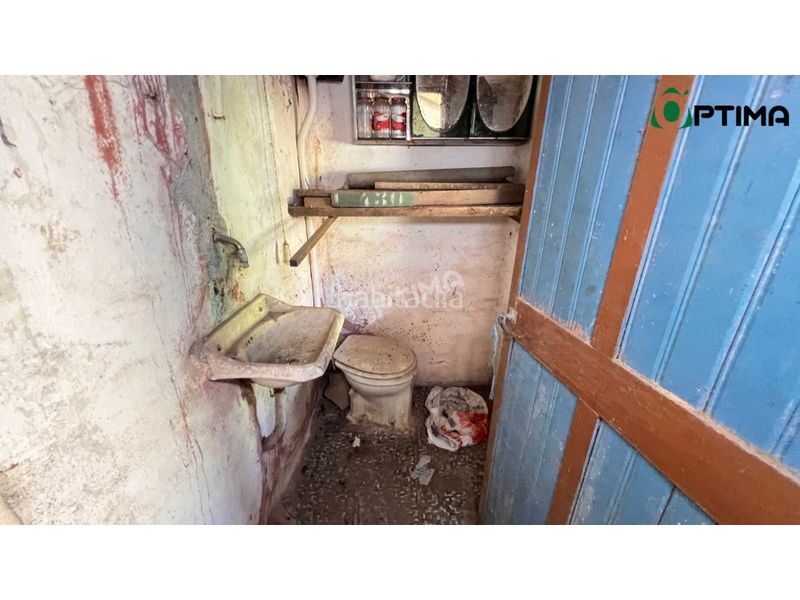Foto ae867b6b-8080-48fd-ba20-c03342ab489c. Casa amb aparcament a Estrada (A)