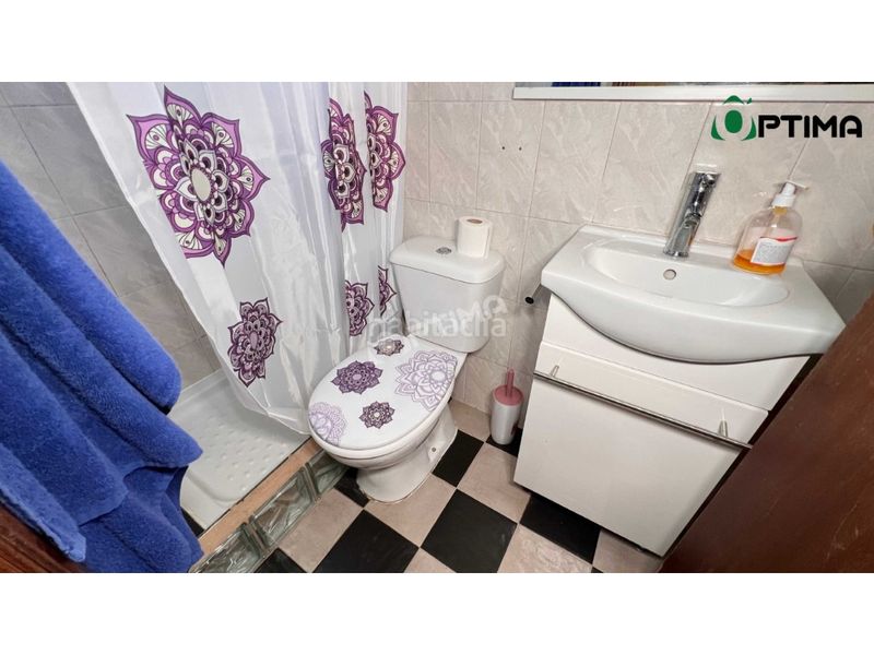 Foto e8d39b64-544c-4570-89b2-a33f68e715a1. Casa amb aparcament a Estrada (A)