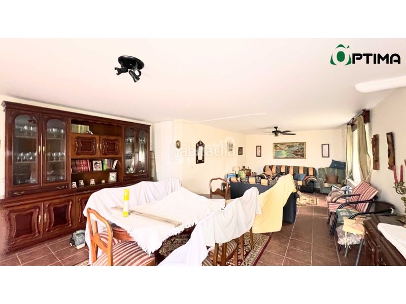 Foto 35100fb6-4e40-495e-b48f-4758cc2949e9. Casa amb aparcament a Vedra