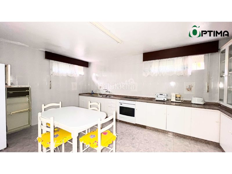 Foto 48146059-e830-4afb-ae6c-946964ba5de5. Casa amb aparcament a Vedra