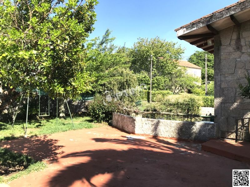 Foto 3ad344f8-1086-4593-b85a-336a7f4c989c. Casa amb aparcament piscina a Bugallido Ames