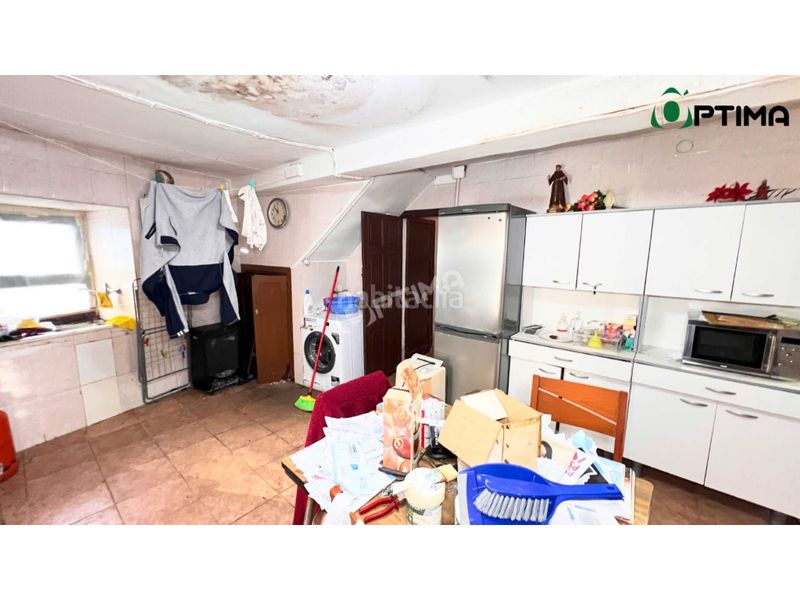 Foto b0aaeadd-29d8-4cef-b914-7701905c4a75. Casa a Campus Sur - Santa Marta Santiago de Compostela