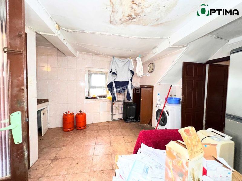 Foto f9100b6d-d052-4424-b8a0-be5a6ee98a76. Casa a Campus Sur - Santa Marta Santiago de Compostela