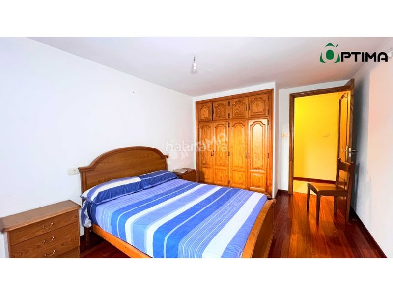 Foto 62b13146-65de-48b0-8dc0-a6e5a07eadbd. Casa amb aparcament a Lalín