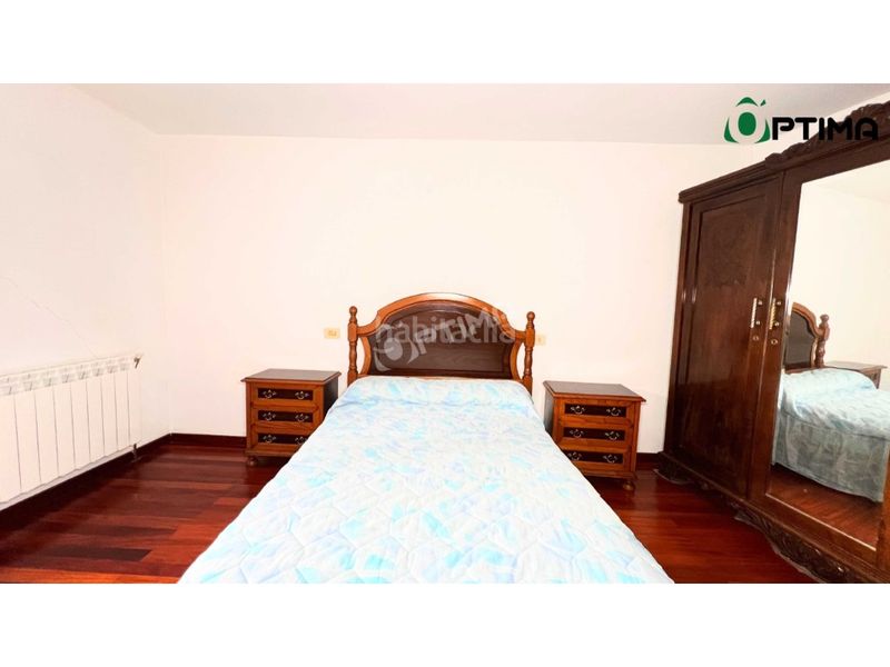 Foto 6732d34d-2084-41e8-8453-6fbf67459b05. Casa amb aparcament a Lalín