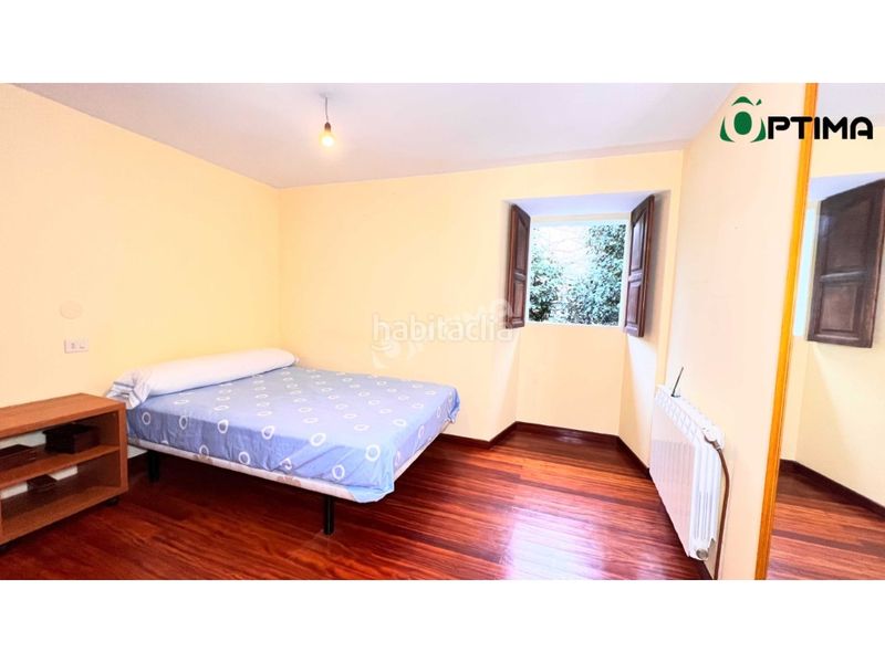 Foto e813014d-d070-4cd6-958d-4140030f1ccf. Casa amb aparcament a Lalín