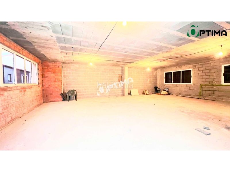 Foto 4ef9e3ad-8b67-482e-a6f7-60a7747120df. Alquiler local comercial local nave de 3 plantas para alquiler en casco urbano de el ayuntamiento de la estrada en Estrada (A)