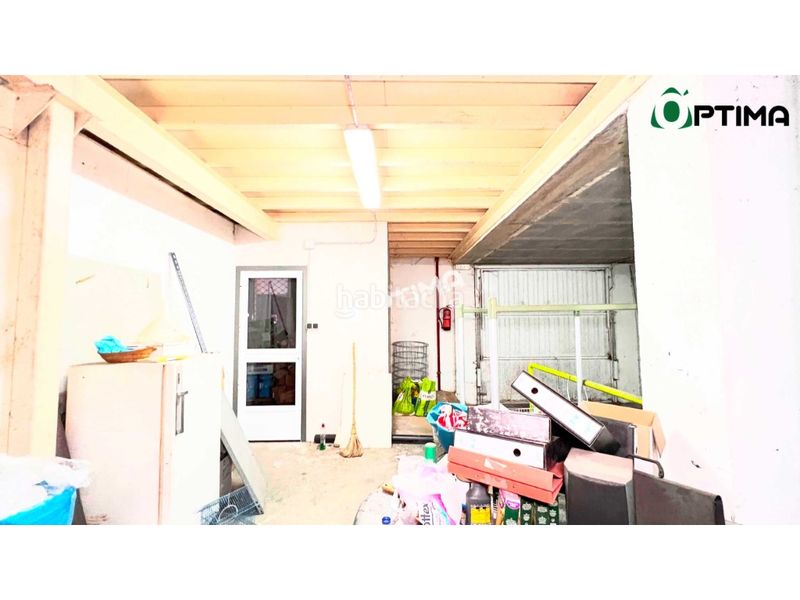 Foto 803f5d22-28e9-4b55-8e01-3473c6ca7626. Alquiler local comercial local nave de 3 plantas para alquiler en casco urbano de el ayuntamiento de la estrada en Estrada (A)