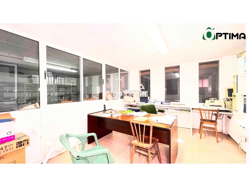 Foto fe6aed3e-15c0-4ae3-b1b6-c7ee0bffb825. Alquiler local comercial local nave de 3 plantas para alquiler en casco urbano de el ayuntamiento de la estrada en Estrada (A)