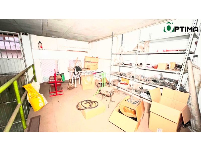 Foto 5b557e66-a342-4de7-a34b-34c8379304b1. Rent business premise in Estrada (A)