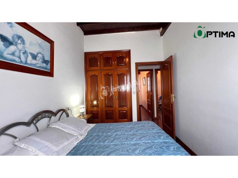 Foto caf2997b-da52-4060-847b-ef3b073a4128. Casa a Vedra