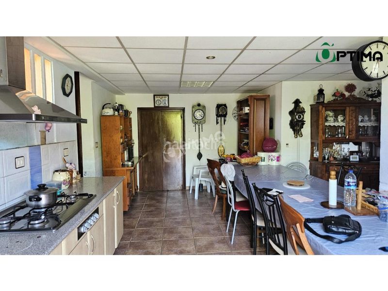 Foto 1277b20f-3099-4c48-96f5-e63014c2459c. Casa amb aparcament a Oza dos Ríos