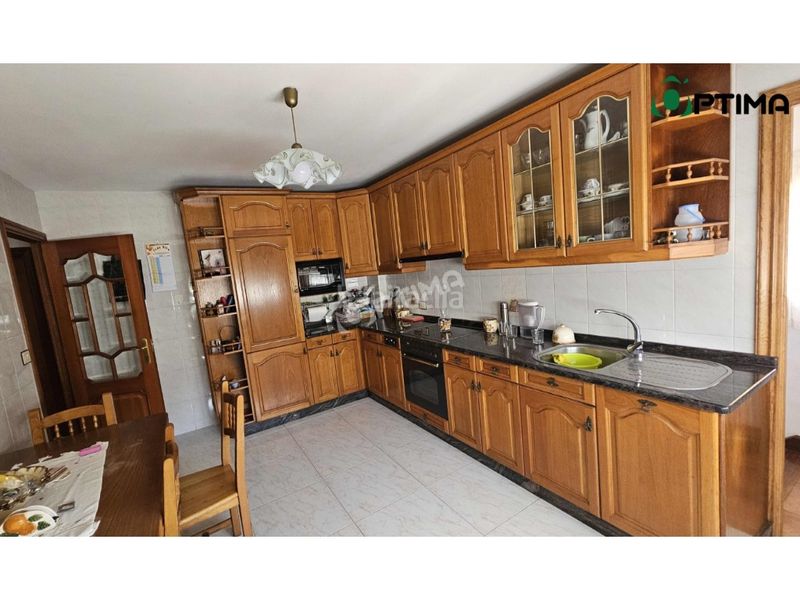 Foto 72bd45fd-e7d4-40c9-aa46-7d96d1675340. Casa amb aparcament a Oza dos Ríos
