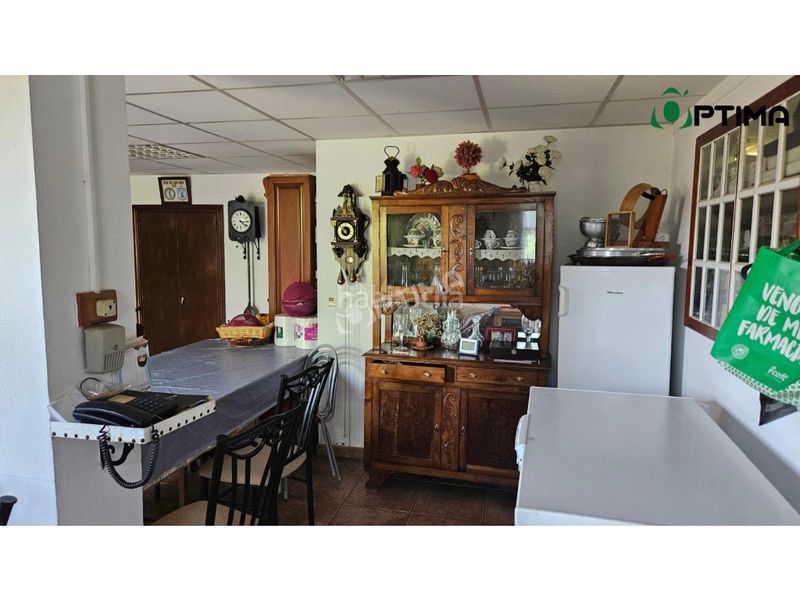 Foto eee95efd-7c97-4905-ab31-98a3b22cd5b8. Casa amb aparcament a Oza dos Ríos