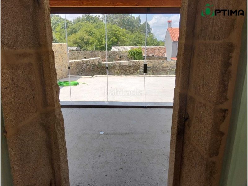 Foto 4e93a52f-7ff1-4eb5-8cc4-5000a2da6b78. Masia amb aparcament a Estrada (A)