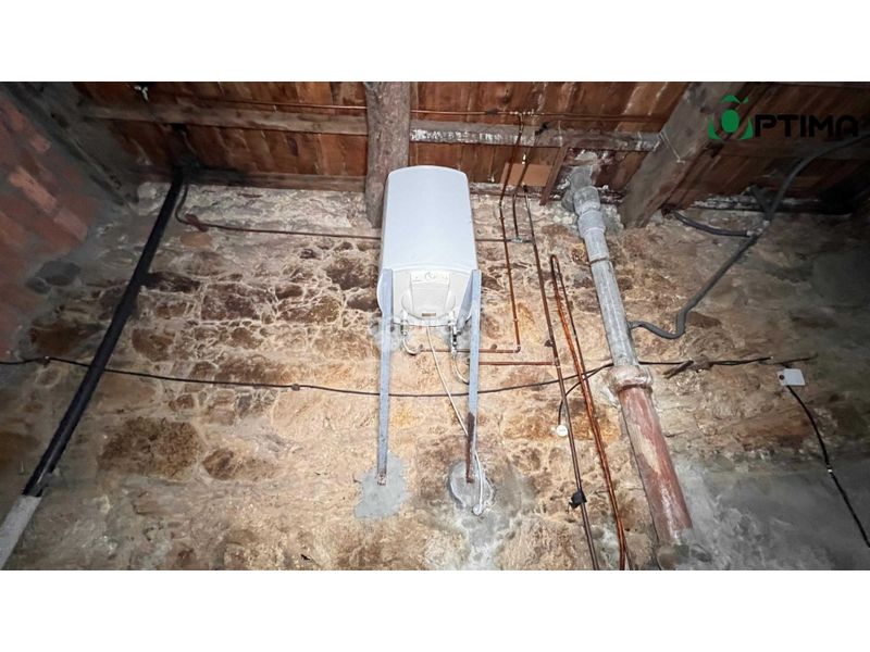 Foto 3e8837e9-bdfa-413a-ad54-9f63b867ea4a. Casa amb aparcament a Estrada (A)