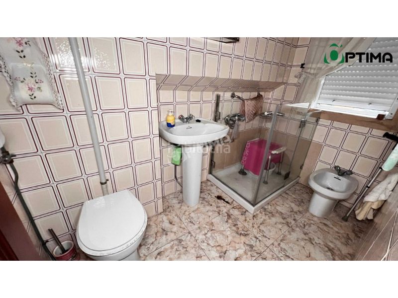 Foto 6b03ac7f-023f-4ebc-8fd2-ca33d2af7e57. Casa amb aparcament a Estrada (A)