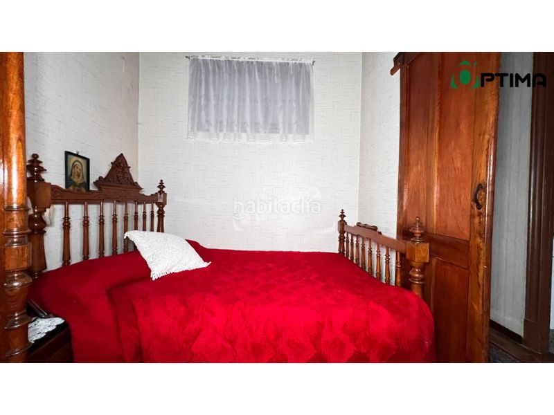 Foto 92d64892-ea93-44c7-a7d1-0c4304c2bb7f. Casa amb aparcament a Estrada (A)