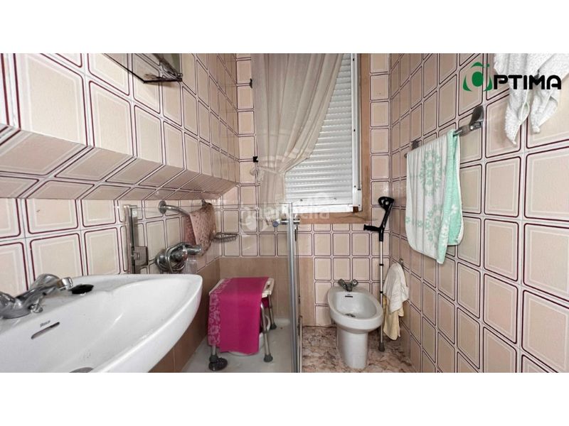 Foto b8765c3c-ab40-4cd2-9013-810bf7a9adfa. Casa amb aparcament a Estrada (A)