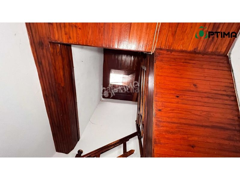 Foto bd3d5194-8a6c-47cf-9231-039bf0b8b39d. Casa amb aparcament a Estrada (A)