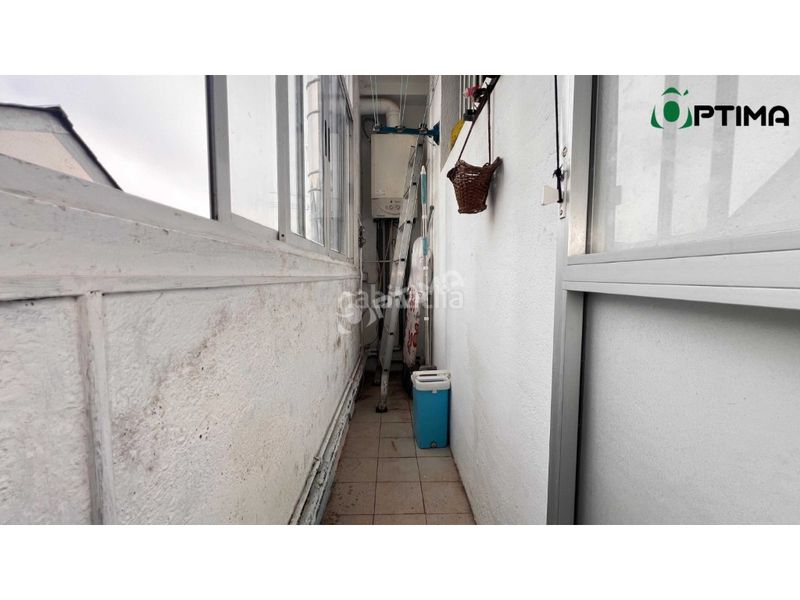 Foto efb86c14-e105-427c-89ae-f58006cff252. Pis a Estrada (A)